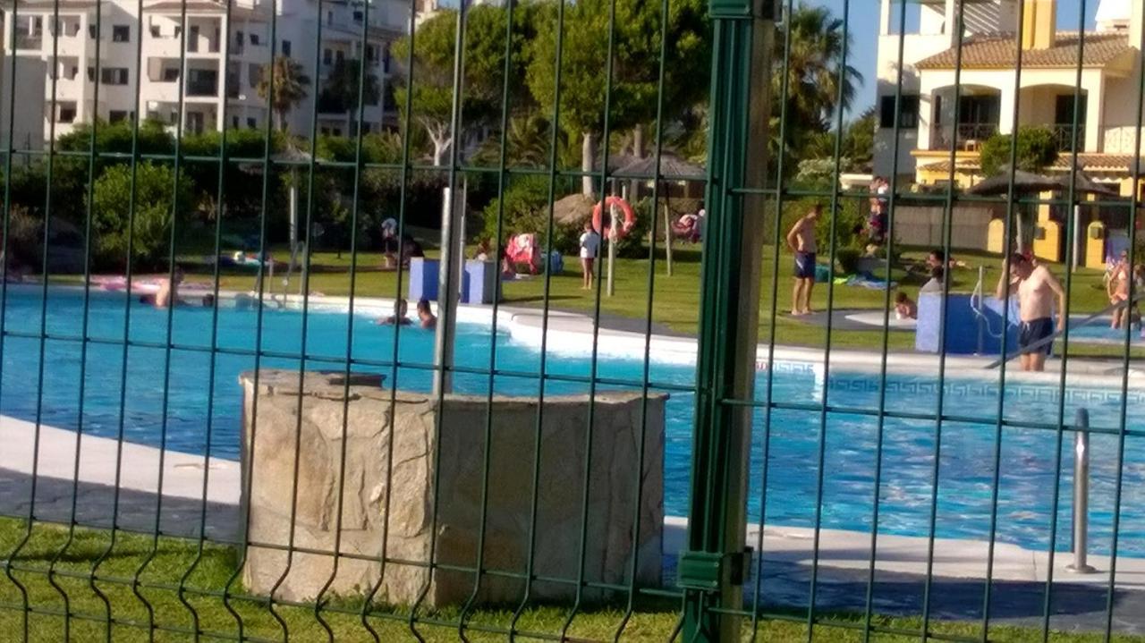 Atlanterra Bajo. Salida Directa. Urbanizacion De Lujo. Piscinas Canchas Padel. Wifi Y A/A Zahara de los Atunes Bagian luar foto