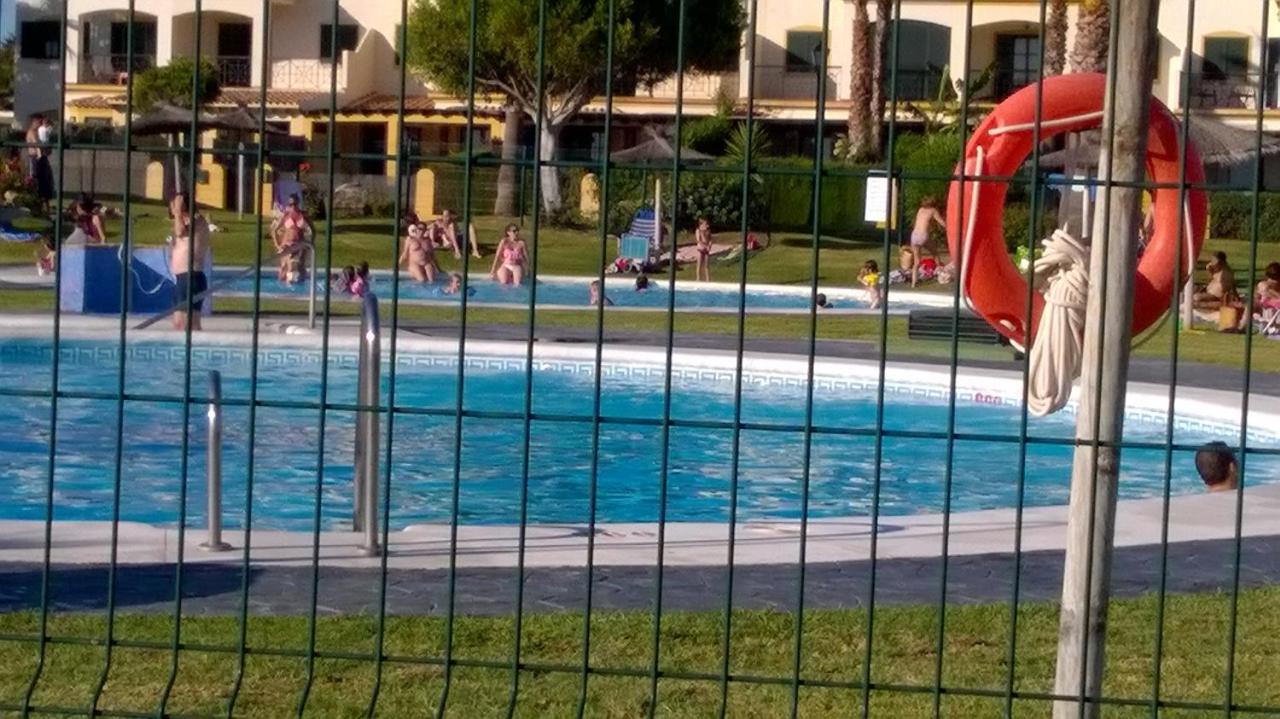 Atlanterra Bajo. Salida Directa. Urbanizacion De Lujo. Piscinas Canchas Padel. Wifi Y A/A Zahara de los Atunes Bagian luar foto