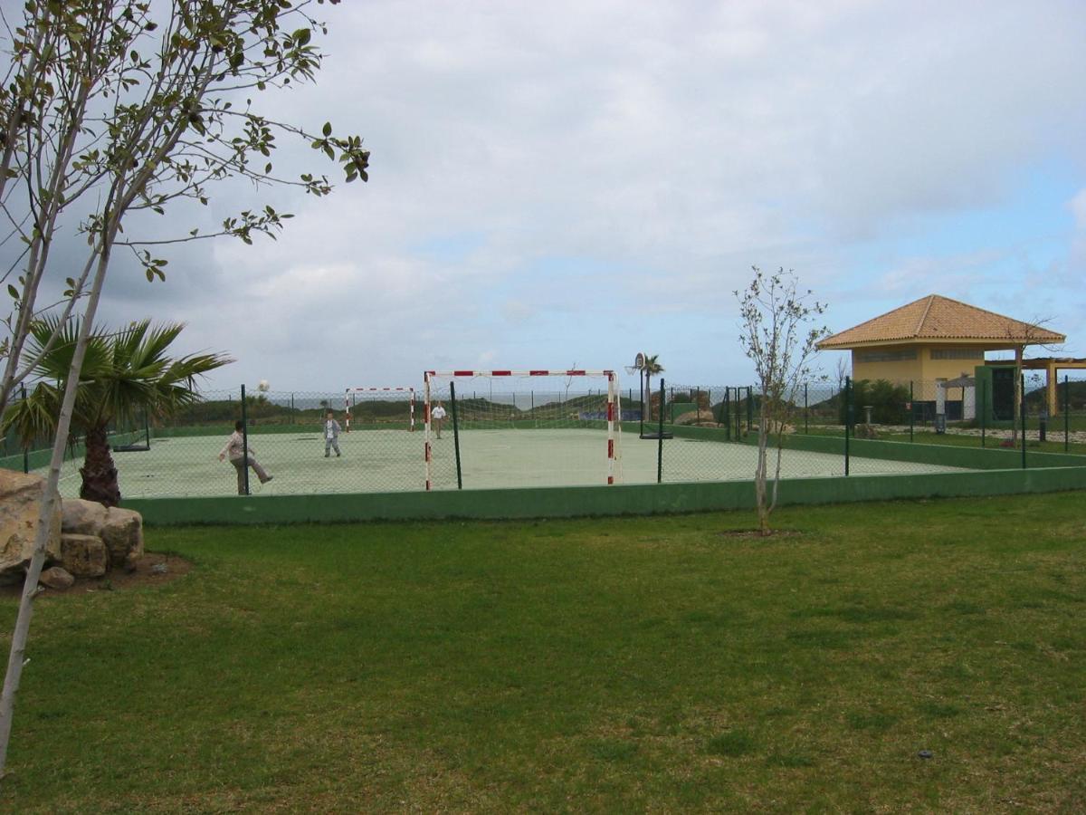 Atlanterra Bajo. Salida Directa. Urbanizacion De Lujo. Piscinas Canchas Padel. Wifi Y A/A Zahara de los Atunes Bagian luar foto